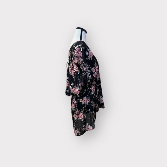 NWOT Women’s Torrid Black Floral Babydoll Georgette Surplice Top 2 2X 2XL XXL - Picture 5 of 11